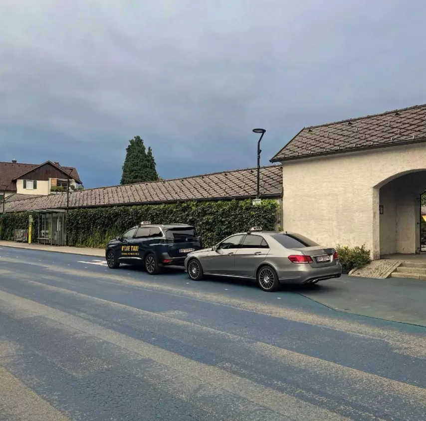 Taxi Blue, Blue Taxi Lustenau, Taxiservice Lustenau, Seniorentaxi, Krankentransporte, flughafentransfer